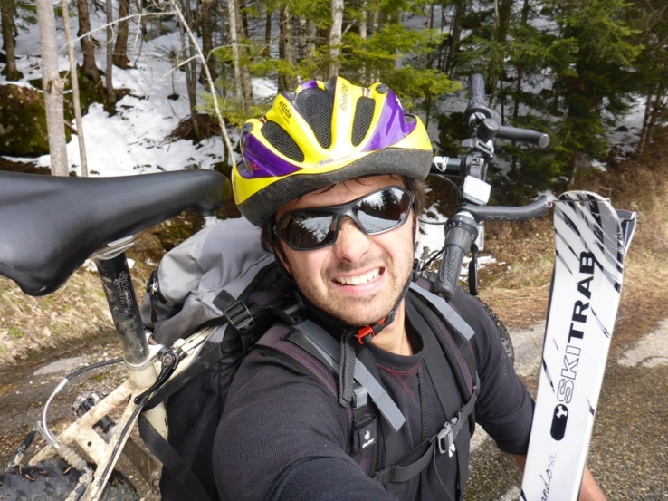 #4 Velo-Ski-Velo : Allé, je chausse. le vélo va sur le dos. Velo-Ski-Velo : Allé, je chausse. le vélo va sur le dos.