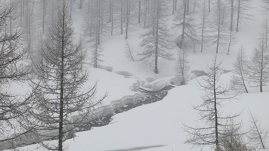 #15 Le torrent de Valasco : Un enneigement exceptionnel cette année 2014 Le torrent de Valasco : Un enneigement exceptionnel cette année 2014