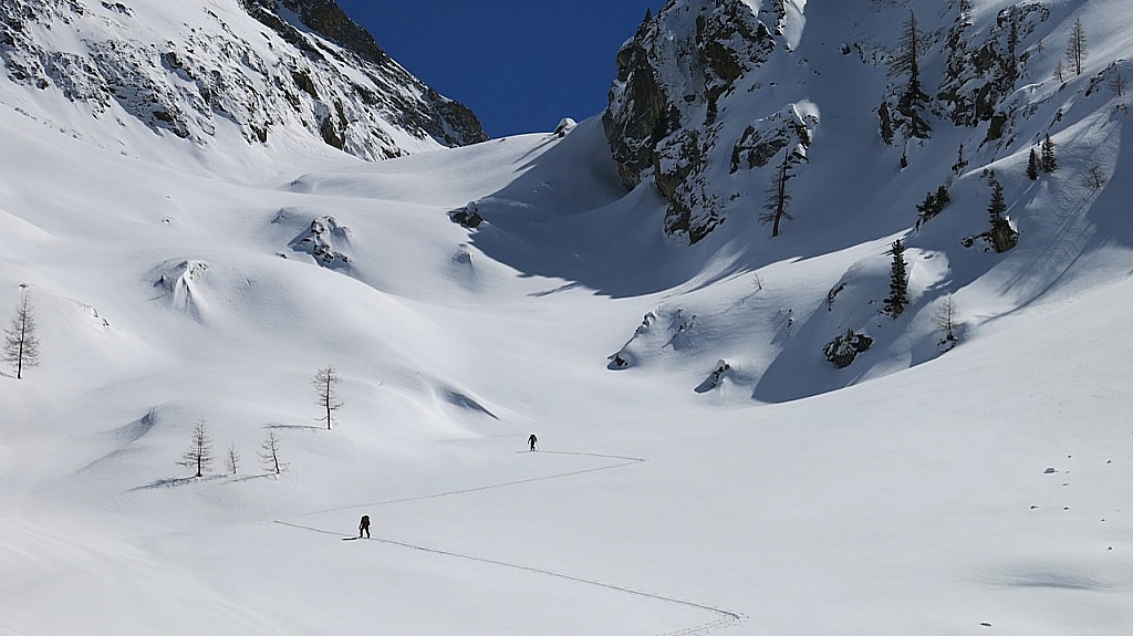 #4 Vallon du Latous : Le décor est posé Vallon du Latous : Le décor est posé