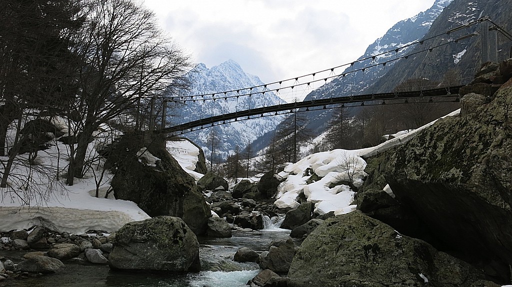 #38 Descente dans le Val Gesso : Retour à ski à Santa Anna de Valdiéri Descente dans le Val Gesso : Retour à ski à Santa Anna de Valdiéri