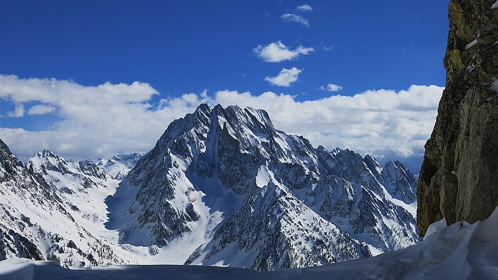 #3 L’Argentéra : et son couloir Lourousa
Depuis le col du Matto L’Argentéra : et son couloir Lourousa
Depuis le col du Matto