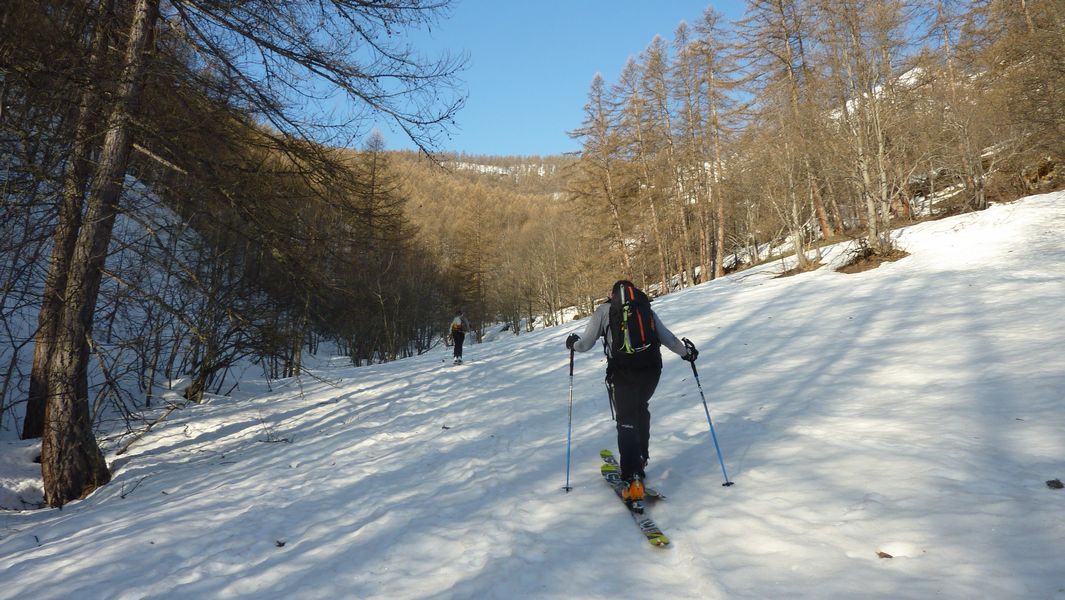 Melezin : c'est beau les couleurs ocres des Alpes du Sud