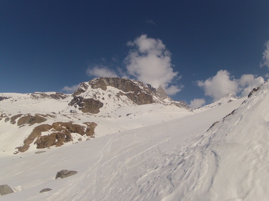 Gran Paradiso : Le beau sommet au loin