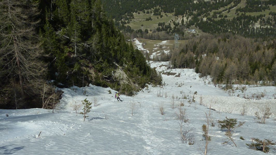 Goulet d'avalanche : ça permet de descendre au plus pres de la voiture