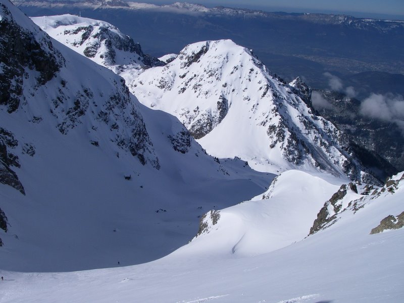 #3 face est du Grand Eulier : De super conditions de descente mais il était tôt face est du Grand Eulier : De super conditions de descente mais il était tôt
