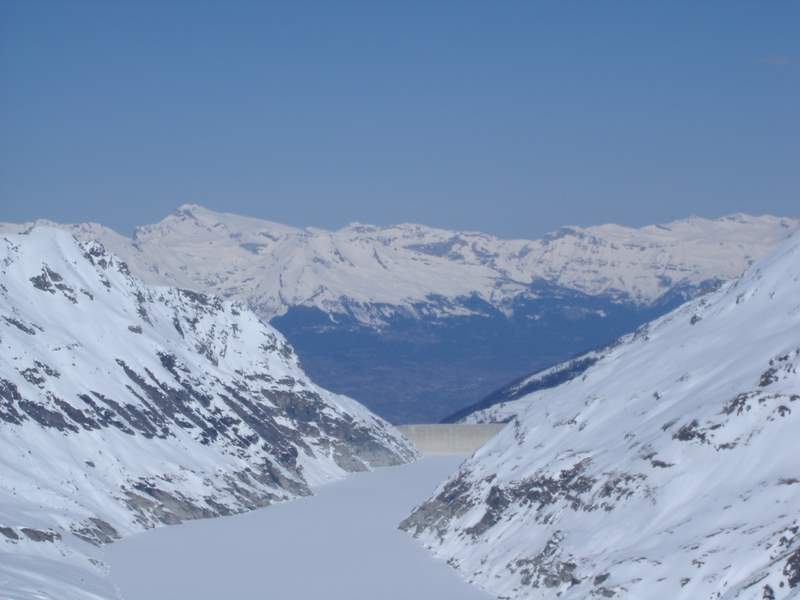 #7 Le lac de Dix : Lac des Dix avec barrage de la Grande Dixence et Wildhorn au fond Le lac de Dix : Lac des Dix avec barrage de la Grande Dixence et Wildhorn au fond
