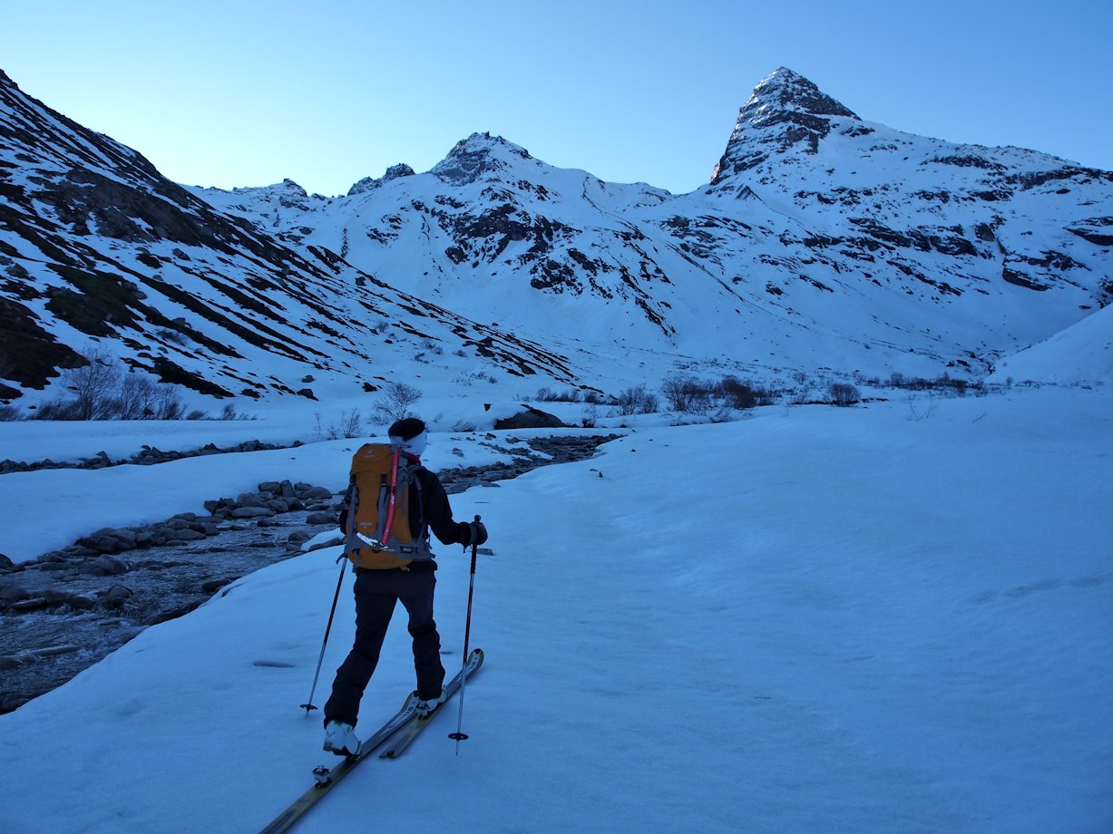 #3 Ruisseau de la Reculaz : Et le Mont Séti que nous verrons sur toutes ses faces. Ruisseau de la Reculaz : Et le Mont Séti que nous verrons sur toutes ses faces.