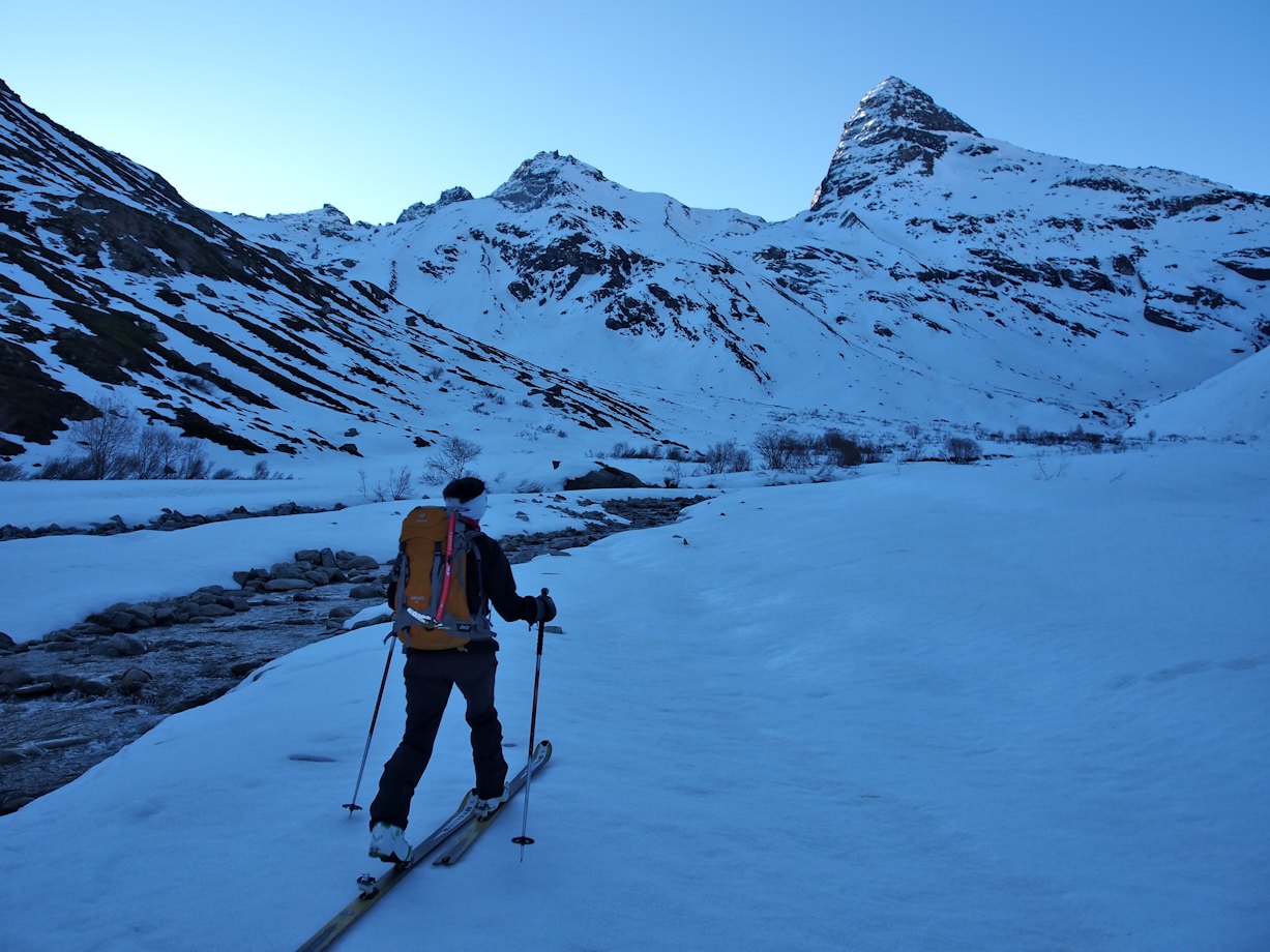 Ruisseau de la Reculaz : Et le Mont Séti que nous verrons sur toutes ses faces.