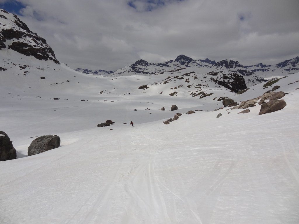 #5 Descente le plan des Evettes : On arrive au refuge Descente le plan des Evettes : On arrive au refuge