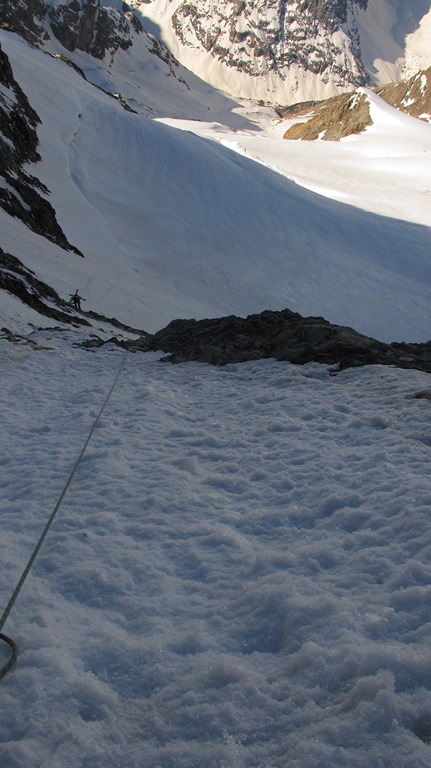 #11 Lory : J Lory : J'ai tiré des longueur tout le long, avec des passages pas fameux (notamment pour Line qui a fait encore peu d'alpi), une bonne bavante