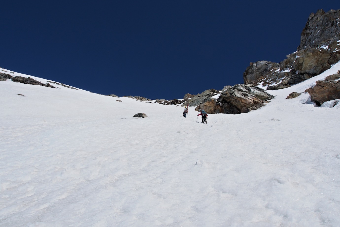 Couloir SO : De bonnes conditions.