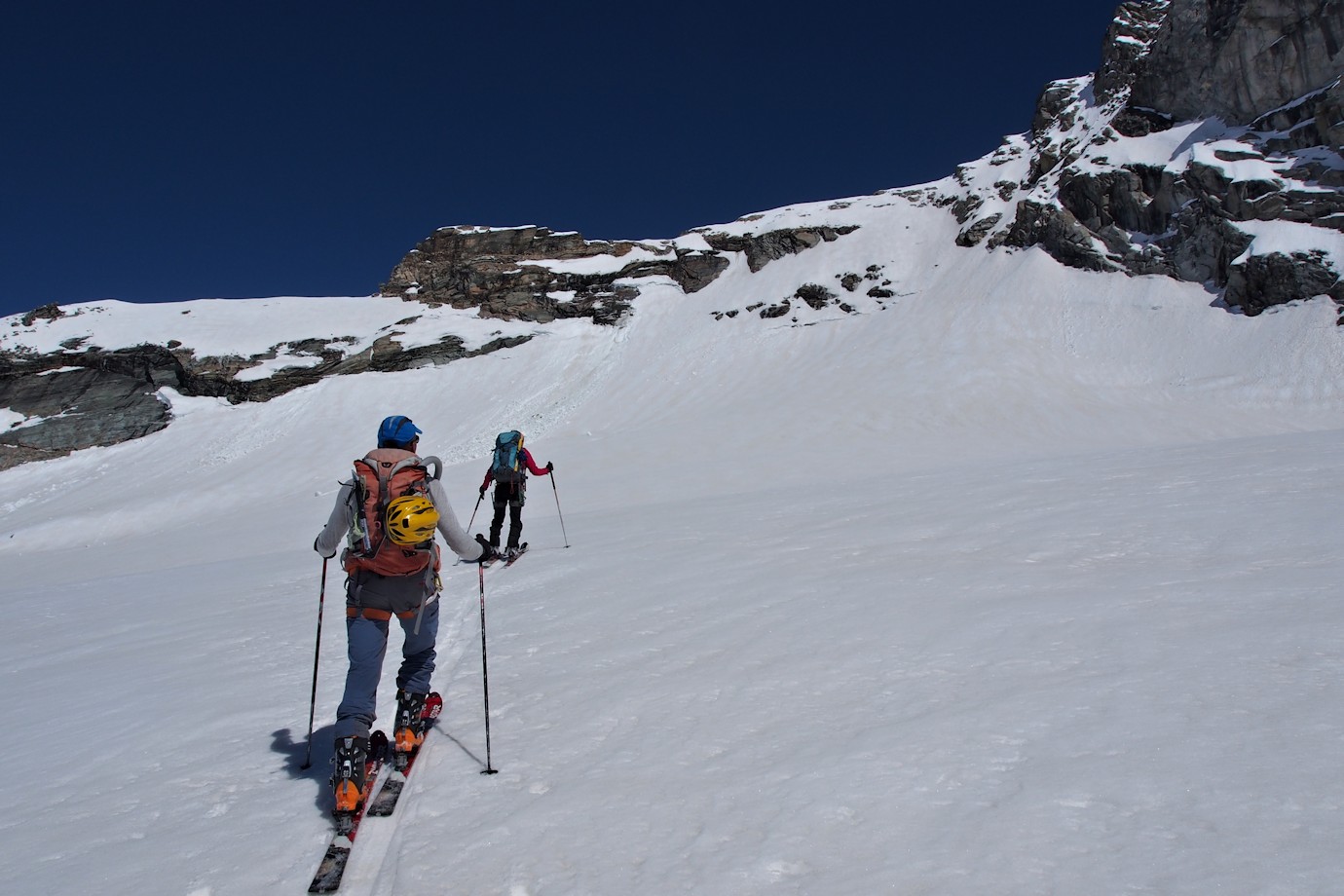 Nouvel objectif : Le petit couloir SO du Dôme Blanc du Mulinet.