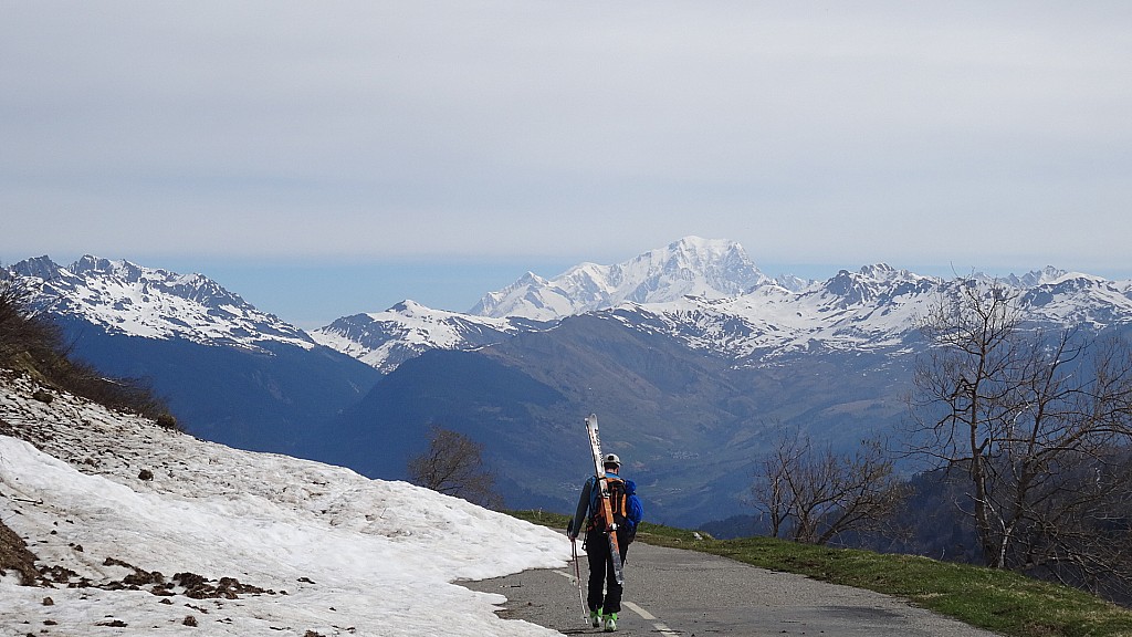 #3 si près, si loin... : le Mont-Blanc lors du retour par la route si près, si loin... : le Mont-Blanc lors du retour par la route