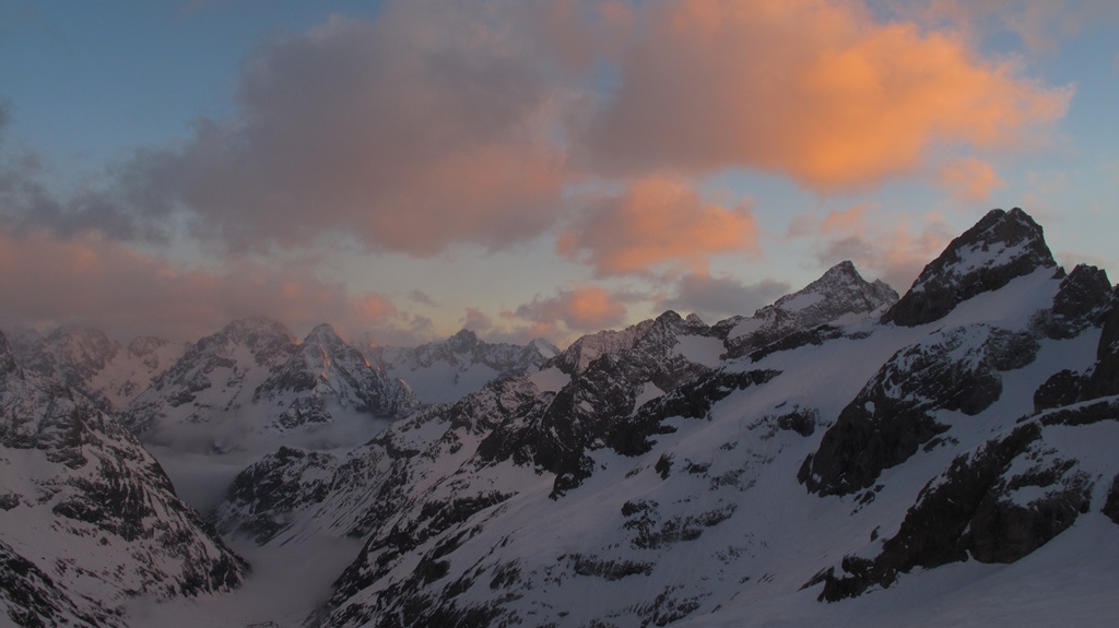 Coucher de soleil : Pas mal la vue de la terrasse :)