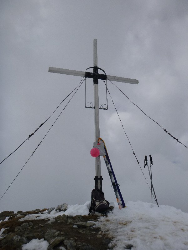 #7 Croix : il a fallu ajouter un artifice pour le côté "Roter" Croix : il a fallu ajouter un artifice pour le côté "Roter"