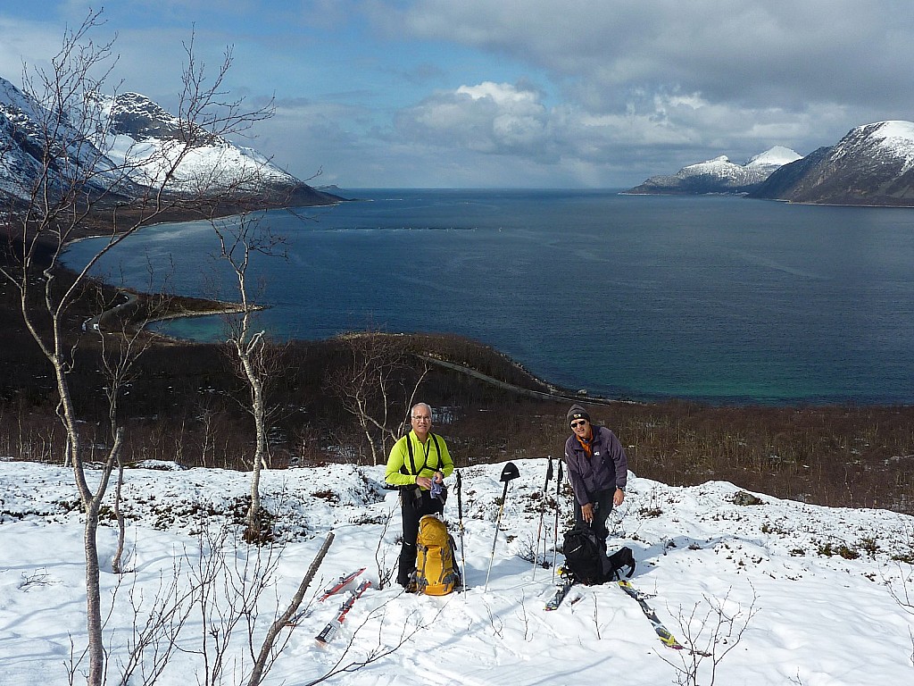 Nous chaussons à 120m : Yves et Didier face au Sifjorden