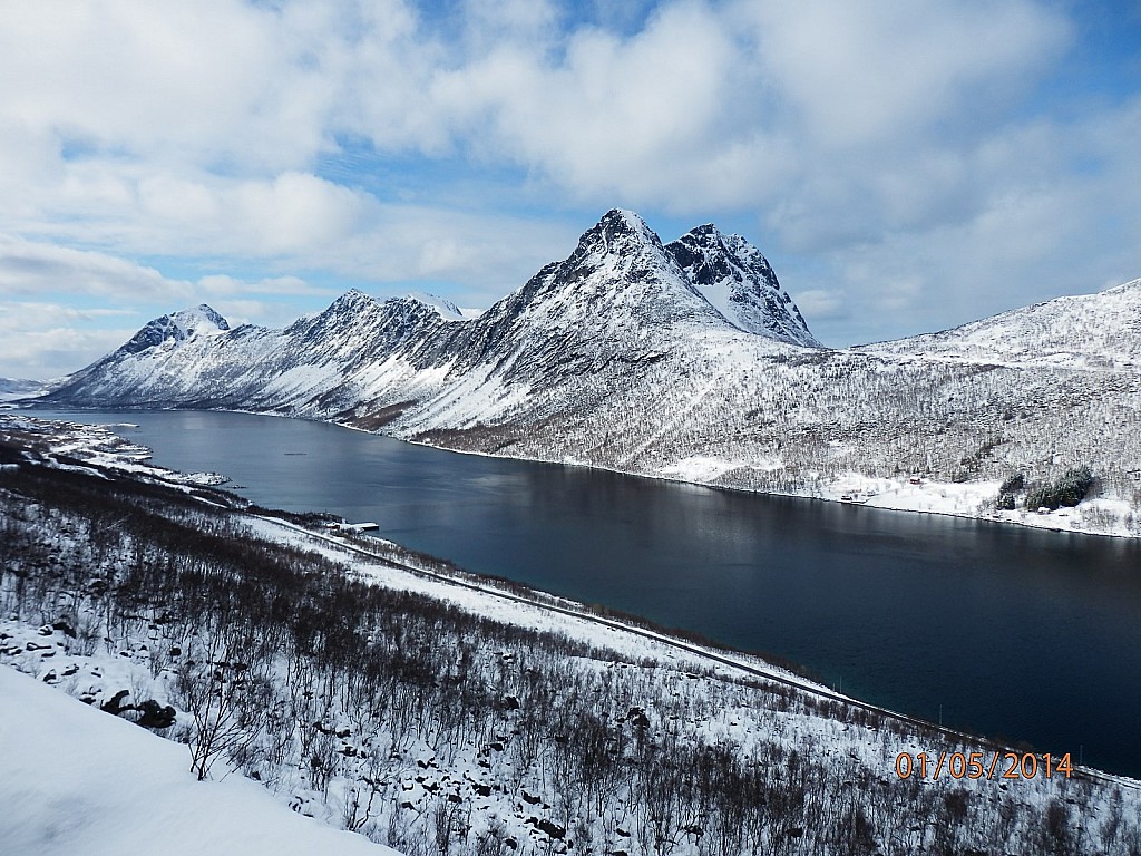 #27 Le majestueux : Gryllefjorden Le majestueux : Gryllefjorden