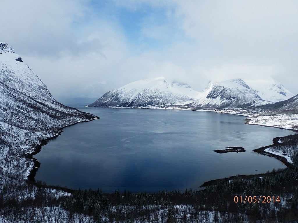 Vue magnifique sur le : Nordfjorden