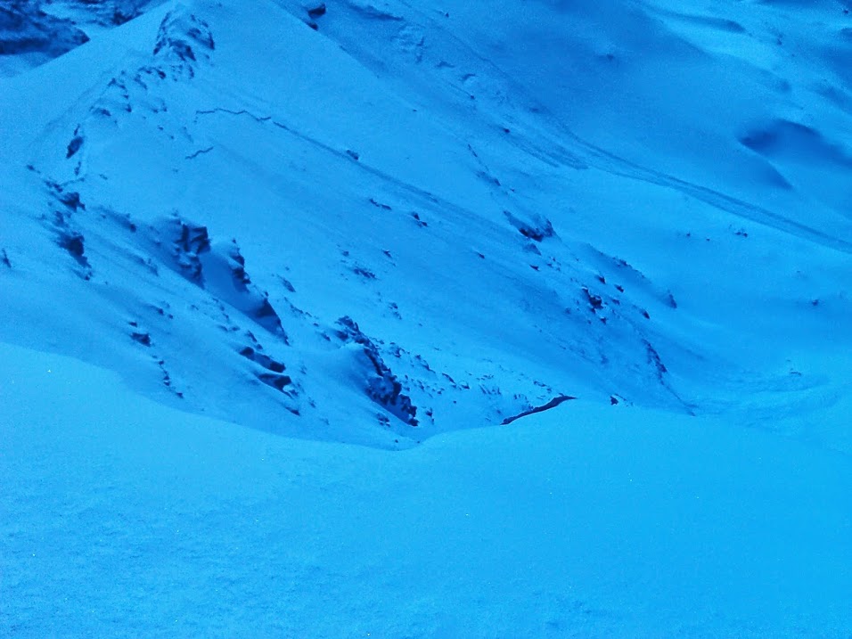 Plaque: photo Ariel : L'avalanche qui a emportée une personne