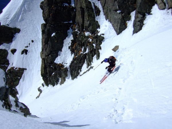 #3 Rocher d Rocher d'Arguille : Les premiers virages dans le pentu pour Etienne.