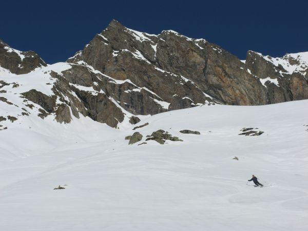 #7 Au dessus de la cabane : Un régal la transfo moquette au dessus de la cabane du vallon... On va y prendre goût ! Au dessus de la cabane : Un régal la transfo moquette au dessus de la cabane du vallon... On va y prendre goût !