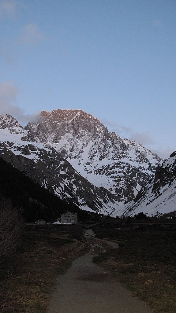 #2 Carrelet : Le refuge du Carrelet, très bien placé pour le ski... Carrelet : Le refuge du Carrelet, très bien placé pour le ski...