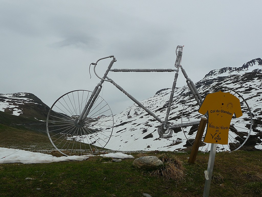 Velo ski, avis aux amateurs : Bon il faut redescendre en vélo !