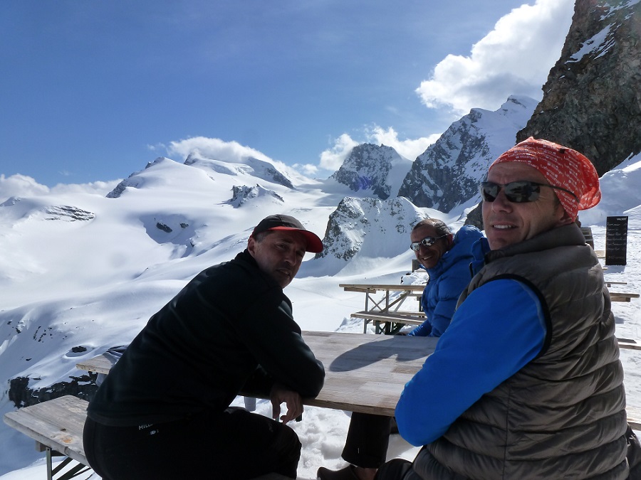 #8 Strahlhorn : glacier de l Strahlhorn : glacier de l'Allalin : il semble interminable