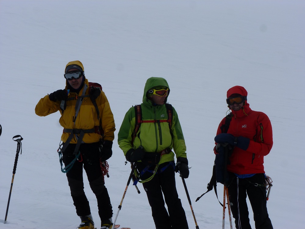 #14 glacier de Mellich : jour 4 : dommage que le temps soit couvert; ce glacier immense doit être formidable à skier glacier de Mellich : jour 4 : dommage que le temps soit couvert; ce glacier immense doit être formidable à skier