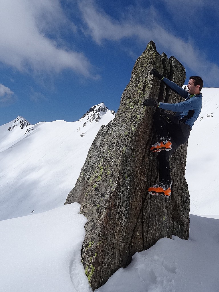 printemps : multiactivité ! : je vais le cocher le sommet, je te le dis, déjà qu'on n'a pas fait le couloir en S, celui-là je vais l'avoir !