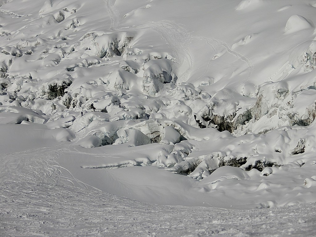 Descente face nord du Mt Blanc : La Jonction passe bien.