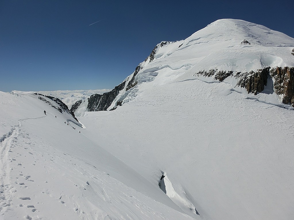 Mt Blanc : Noter le mur de la Côte en neige gelée et glace