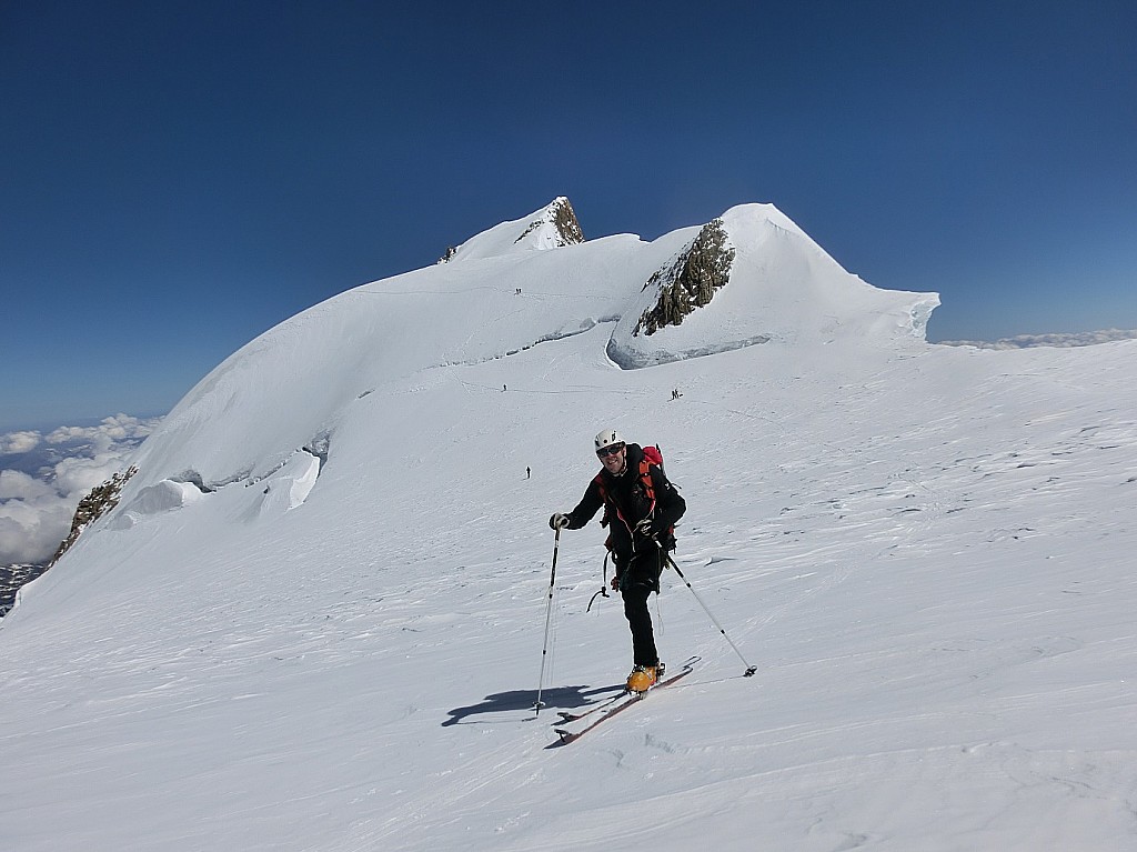 Face sud Mt Maudit : Passage tranquille du col de la Brenva