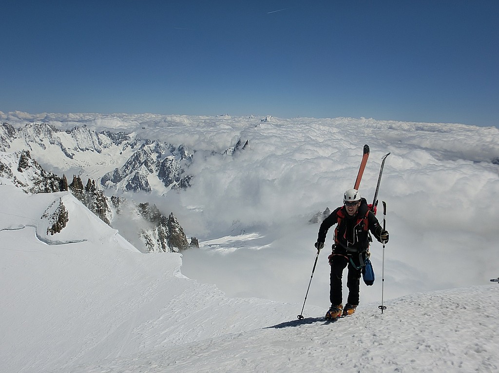 #16 Sortie Mur de la Côte : Les nuages s Sortie Mur de la Côte : Les nuages s'accumulent côté italien
