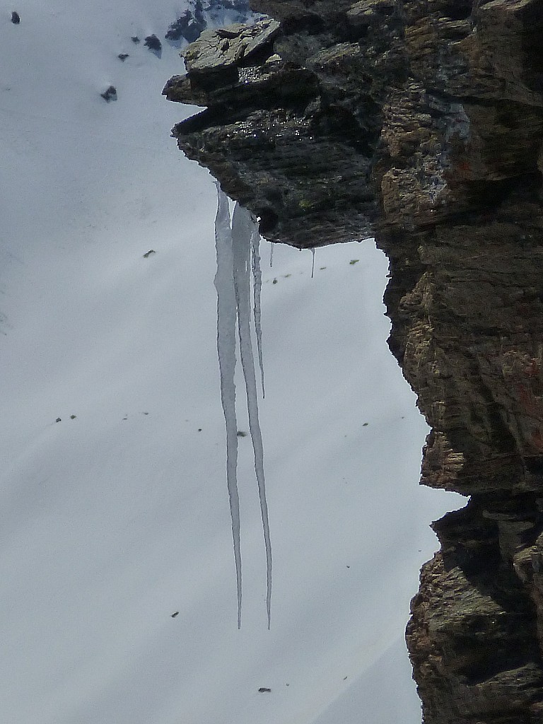 #16 Sommet : Glaçons suspendus dans le vide Sommet : Glaçons suspendus dans le vide
