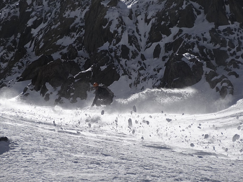#5 Théo : Dans un chaos de poudre et de boulettes. Théo : Dans un chaos de poudre et de boulettes.