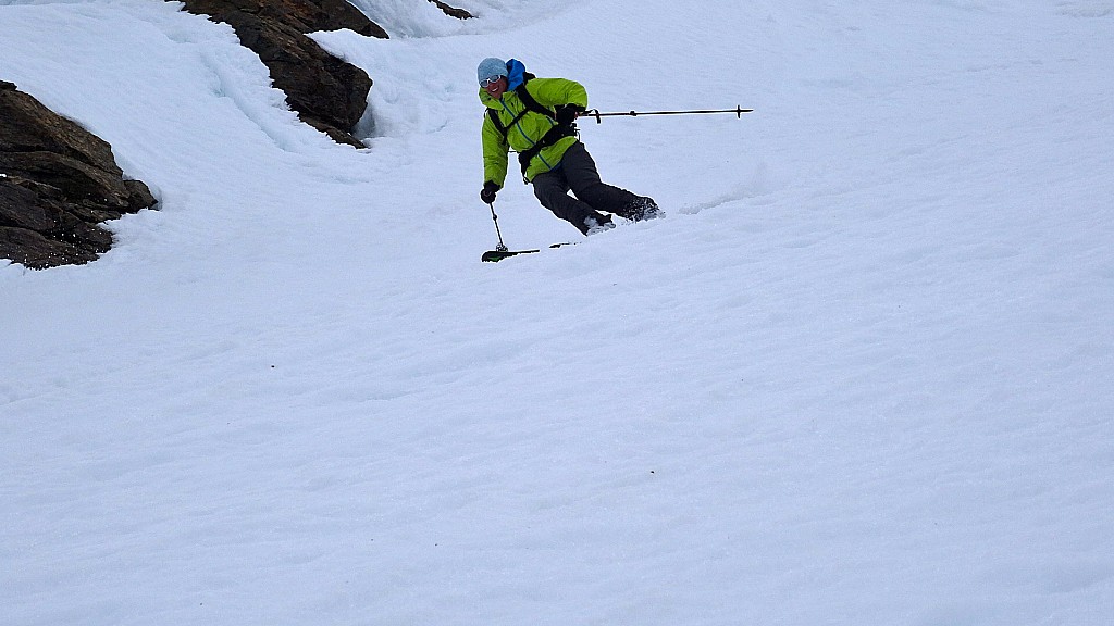 #35 Erin dans les couloirs NW : du Breiduskardahnukur ! Erin dans les couloirs NW : du Breiduskardahnukur !