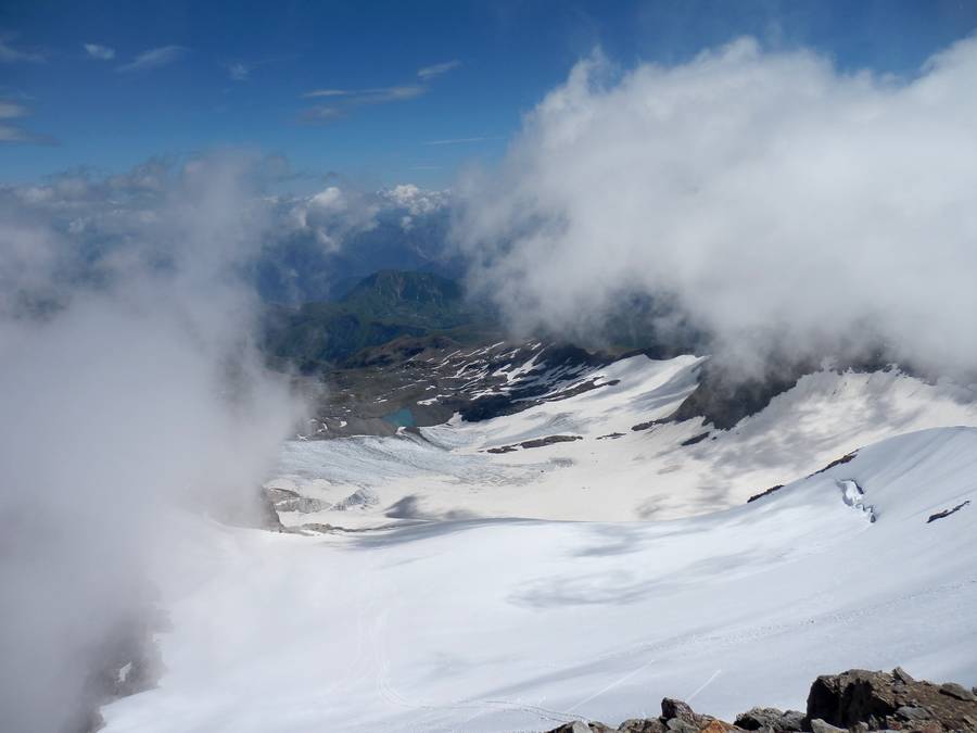 #12 Premiers nuages : Mais il nous aménagent une "voie royale" pour notre descente ! Premiers nuages : Mais il nous aménagent une "voie royale" pour notre descente !