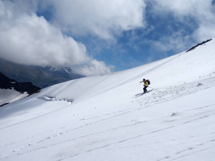 #13 Sama-Lau : Très bon ski sur toute la face Sama-Lau : Très bon ski sur toute la face