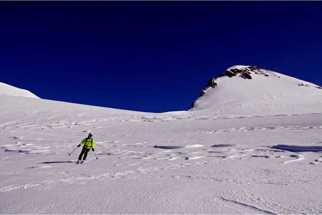 Riding Zumstein : Grand ski libre d'août 2014... entre Suisse et Val d'Aoste.