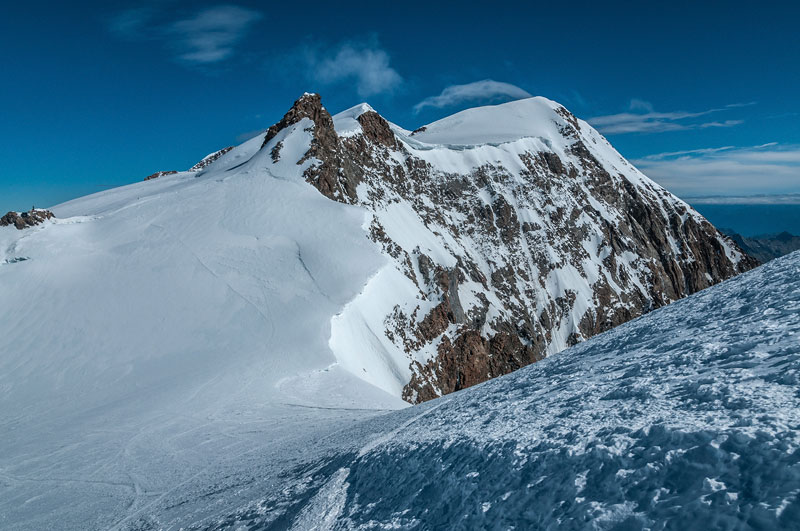 Piramide Vincent-2014 : depuis le col Vincent 4088, vue sur Biv. Giordano Bamenhorn Schwarzhorn (Corno Nero 4322) et au fond Ludwigshohe 4342