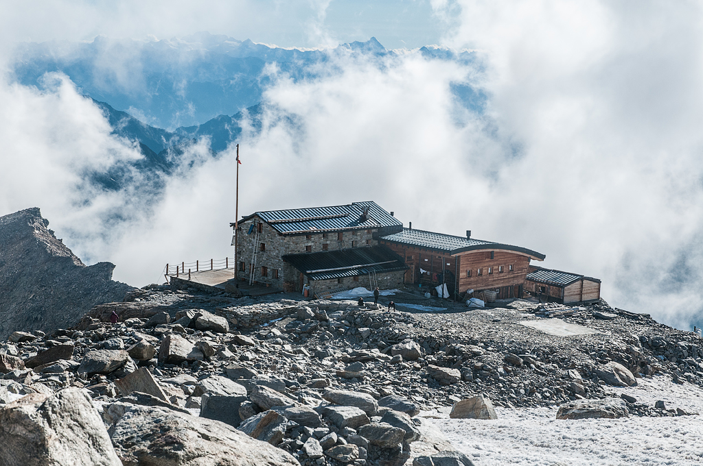 #6 Punta-Gnifetti-2014 : Refuge Mantova 3455 m Privé Punta-Gnifetti-2014 : Refuge Mantova 3455 m Privé