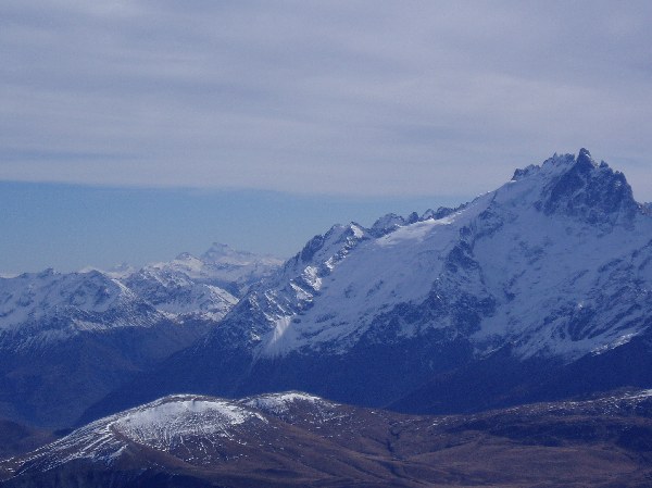 Sa majesté, la Meije : Quelle est belle !!! au fond à gauche, le mont Viso