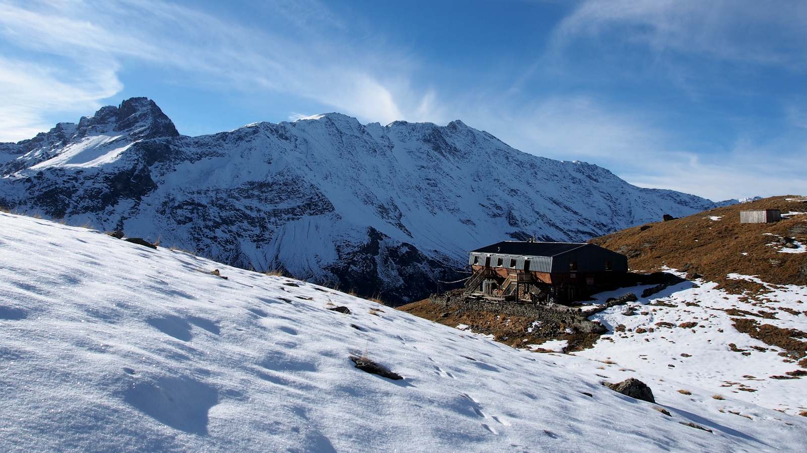 Refuge du Mont Pourri (2370 m).
