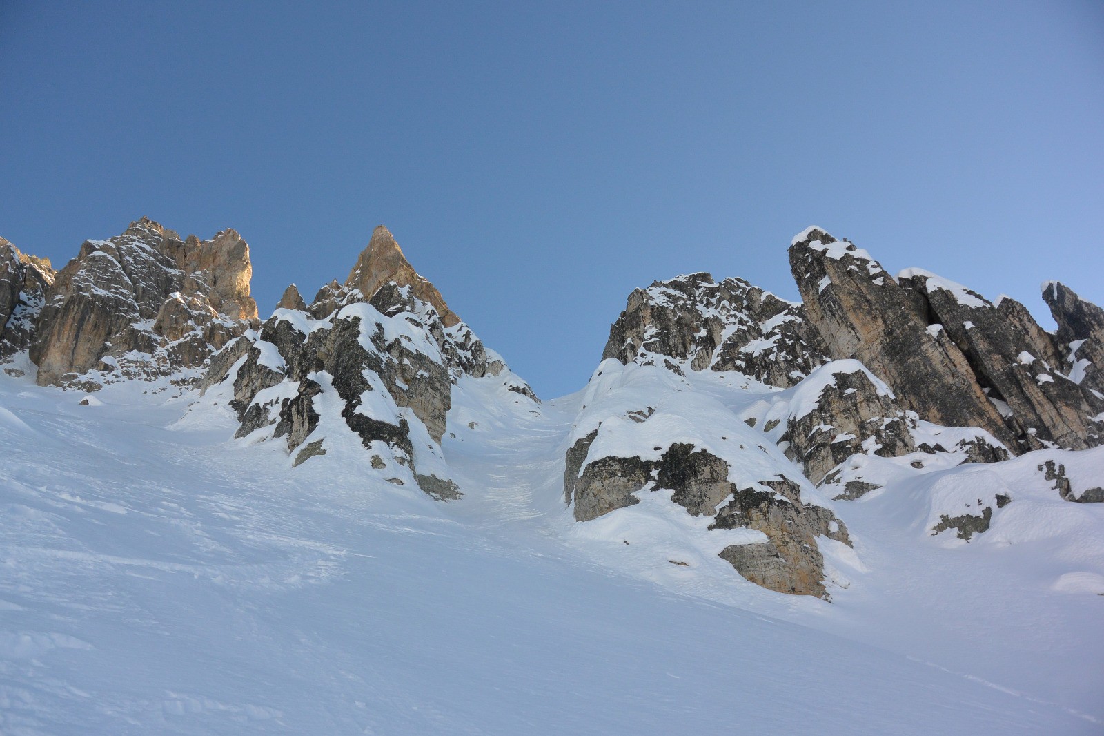 #8 Couloir descendu Couloir descendu