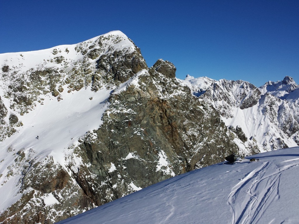 Sorbier: skieur sur la glacée 