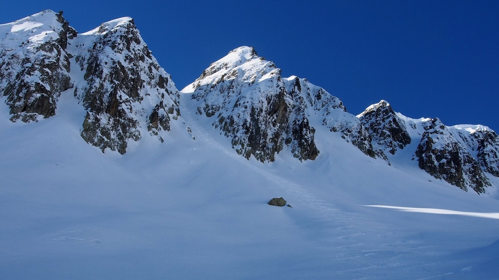 #24 Colomban, le couloir NE oriental. Colomban, le couloir NE oriental.