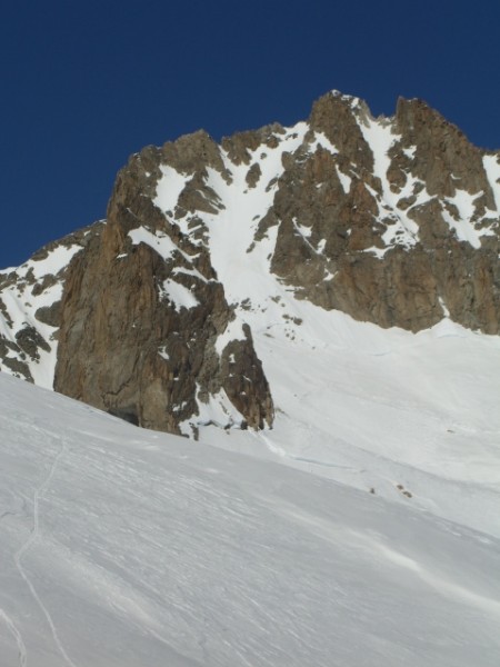 #1 Couloir est de la cime du Mont : couloir couloir nous reviendrons pour toi Couloir est de la cime du Mont : couloir couloir nous reviendrons pour toi