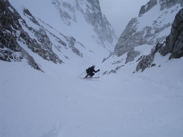#2 Couloir : Manu plus bas vers l Couloir : Manu plus bas vers l'étroiture