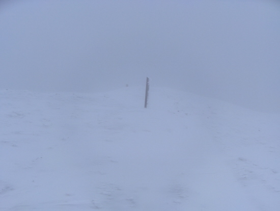 #2 sommet : que du brouillard au sommet sommet : que du brouillard au sommet